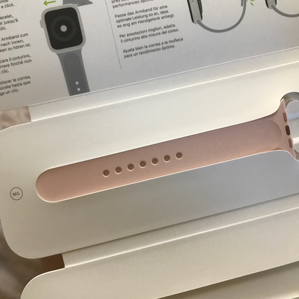 Apple Watch Series 4 Sports Band
